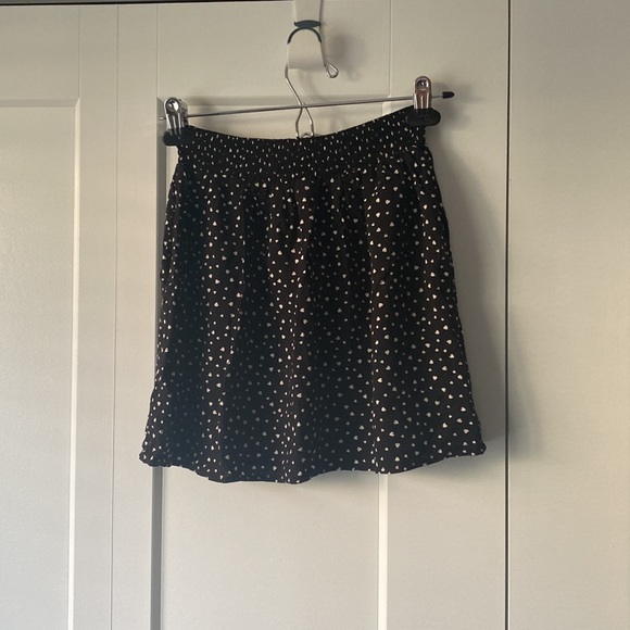 ✨ANY 2 FOR 15 ANY 3 FOR 20✨- Heart Print H&M A-Line Mini Skirt - Picture 8 of 8